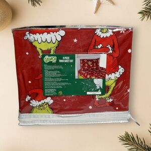 The grinch  3 piece twin sheet set